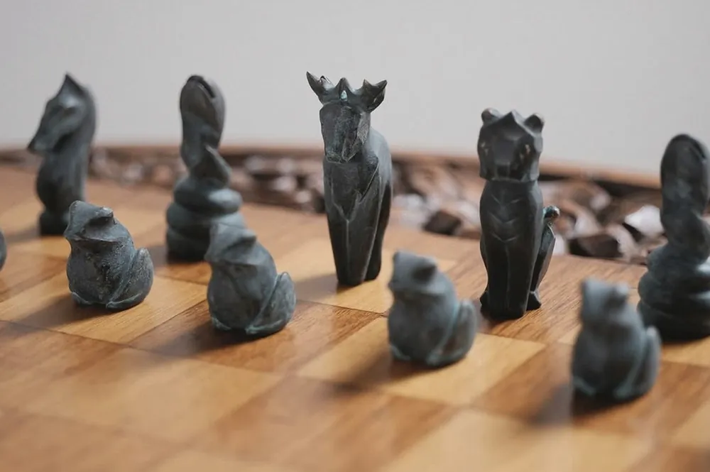 CUSTOM ANIMAL CHESS SET